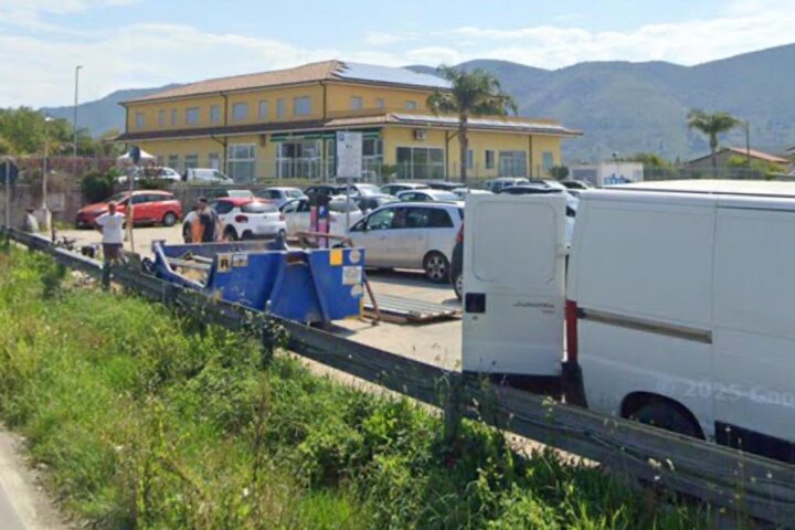 stazione parcheggio